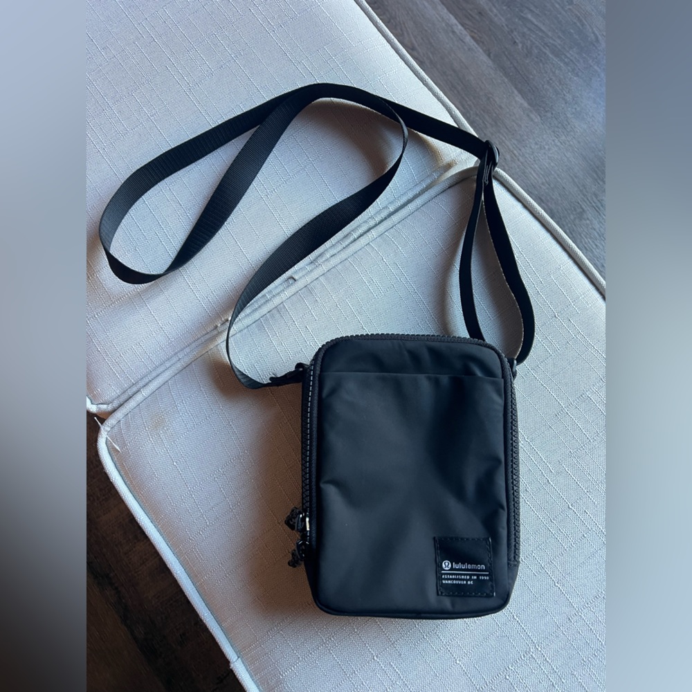 Lululemon Black Crossbody